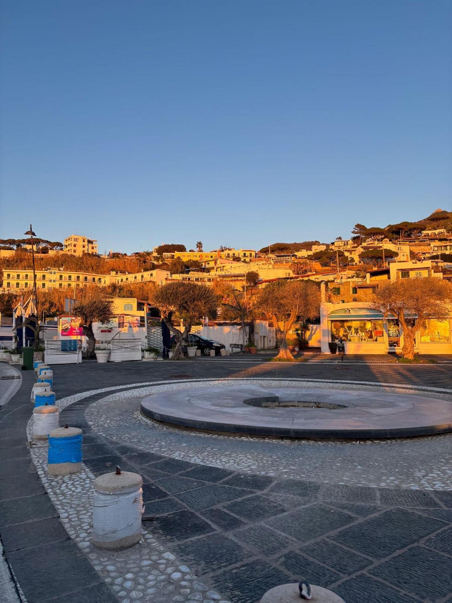 Appartamento A Due Passi Dal Mare Ischia Esterno foto