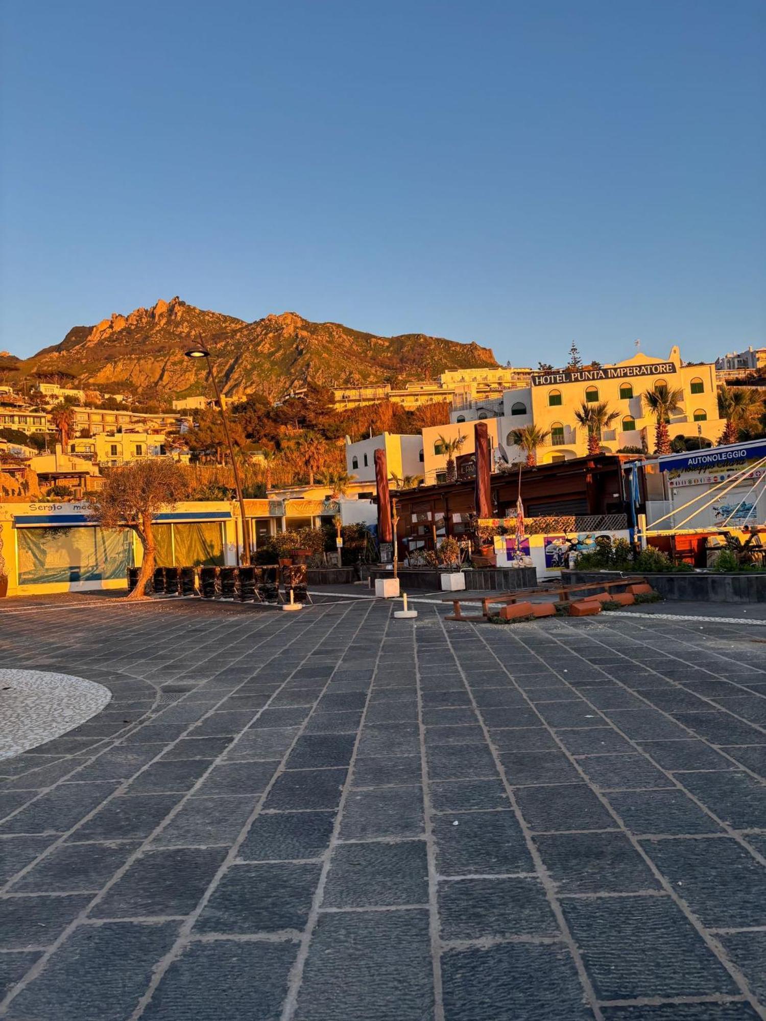 Appartamento A Due Passi Dal Mare Ischia Esterno foto